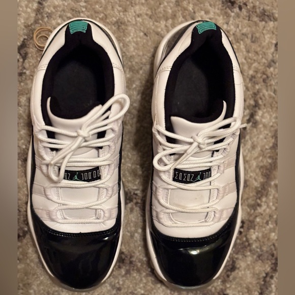 Air Jordan 11 Retro Low Sneakers - Picture 2 of 5